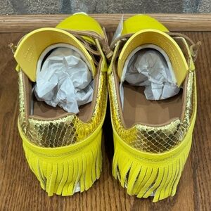 Size 38 (8) ESSEutESSE fringe sneakers NEW IN BOX in canary